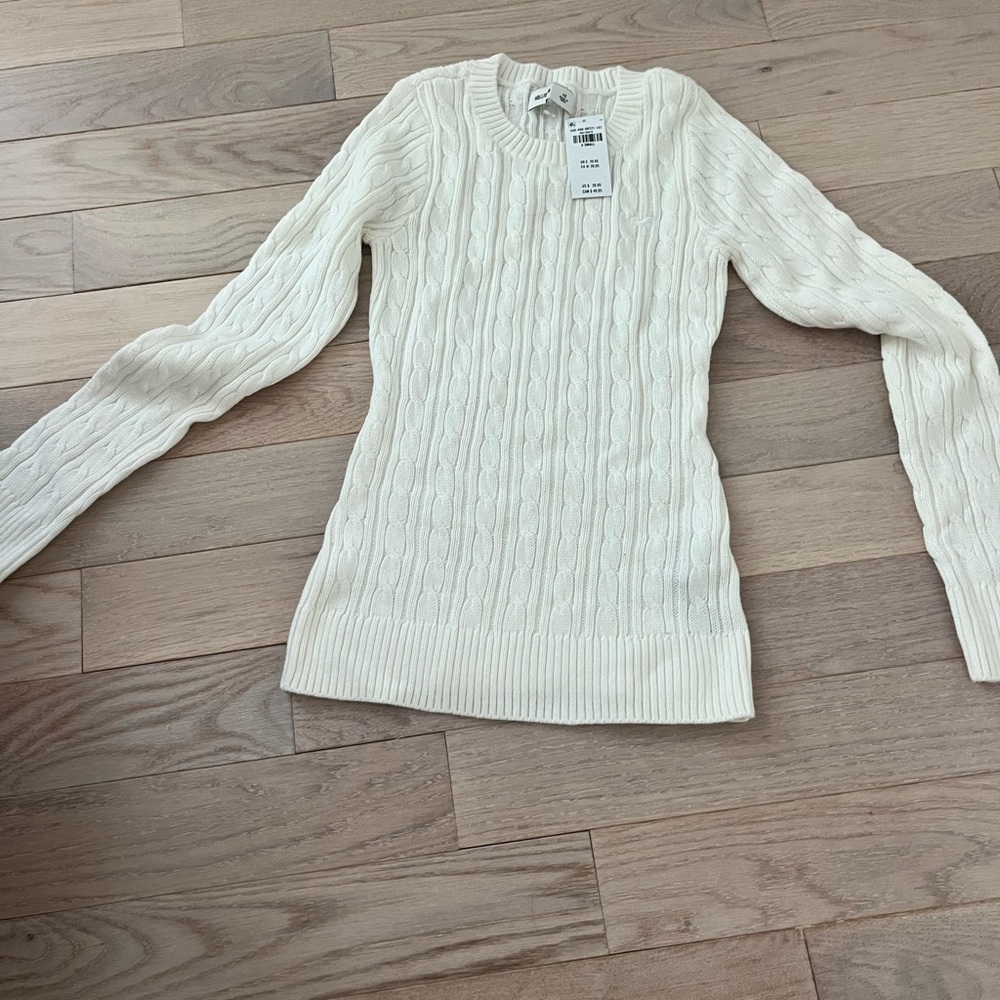 Women's Cream Cable Knit Sweater